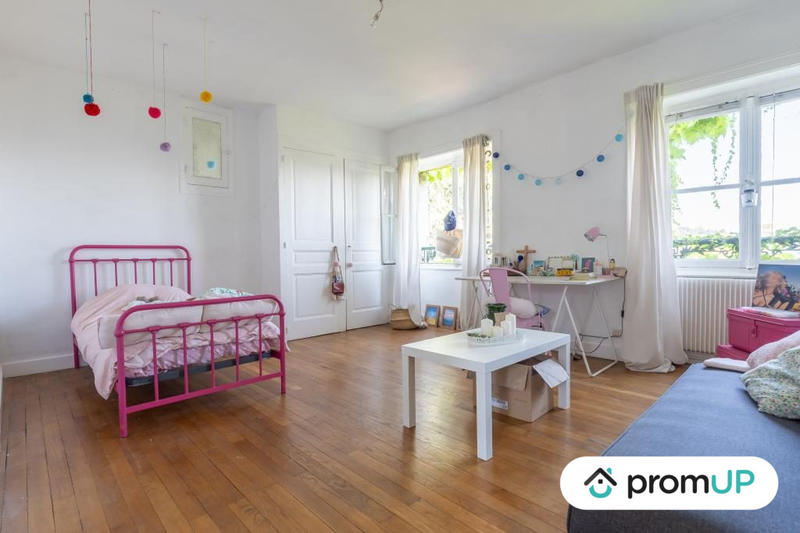 Maison - 320 m² - 111 pièces