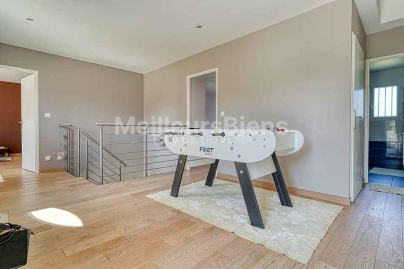 Maison - 210 m² - 8 pièces