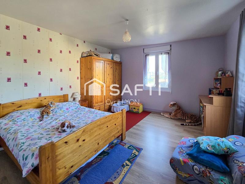 Maison - 168 m² - 7 pièces