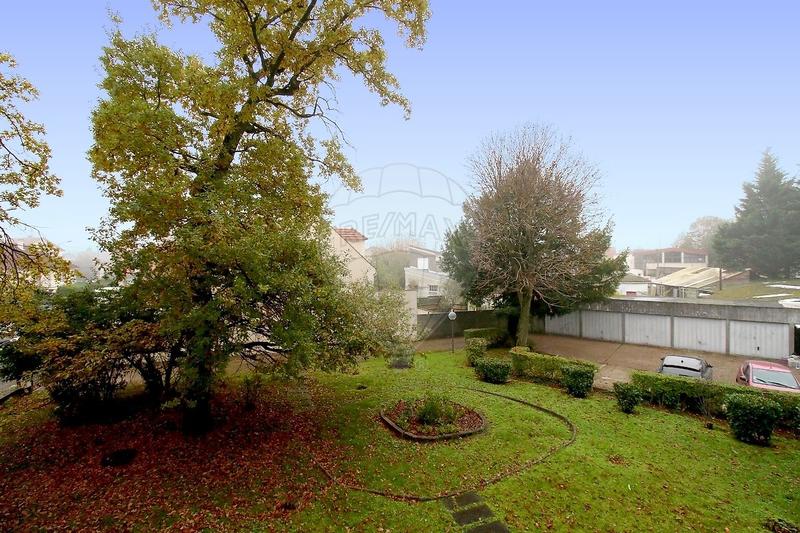 Appartement - 82 m² - 3 pièces