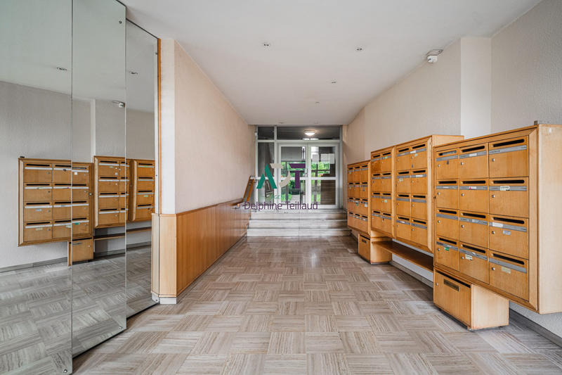 Appartement - 79 m² - 4 pièces