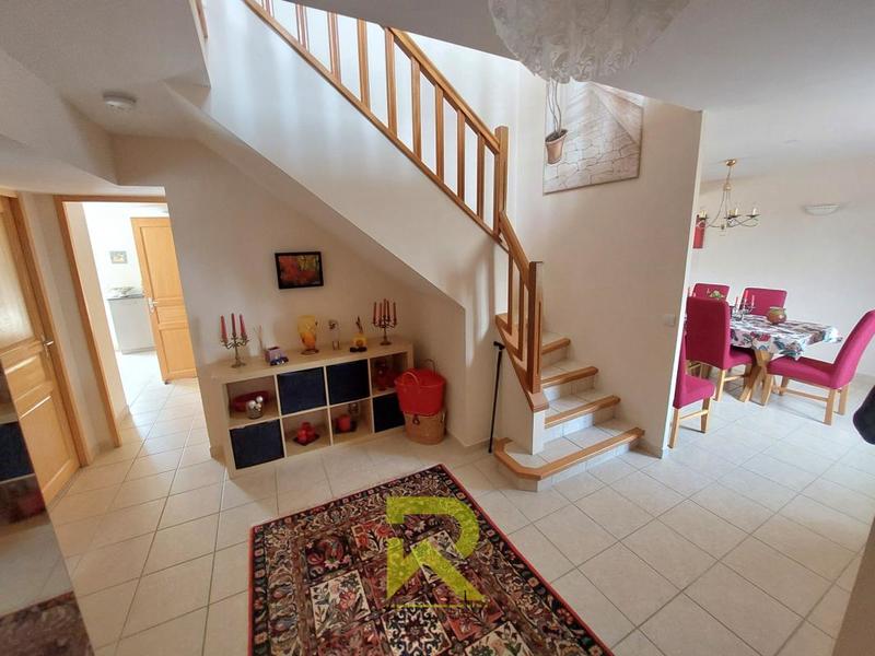 Demeure - 160 m² - 8 pièces