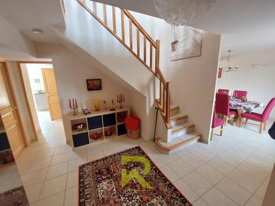 Demeure - 160 m² - 8 pièces