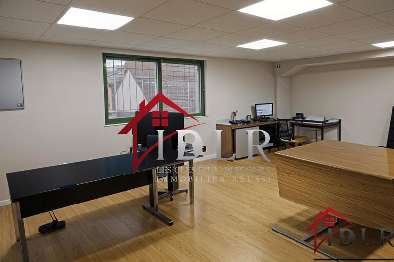 Local commercial - 1 500 m²