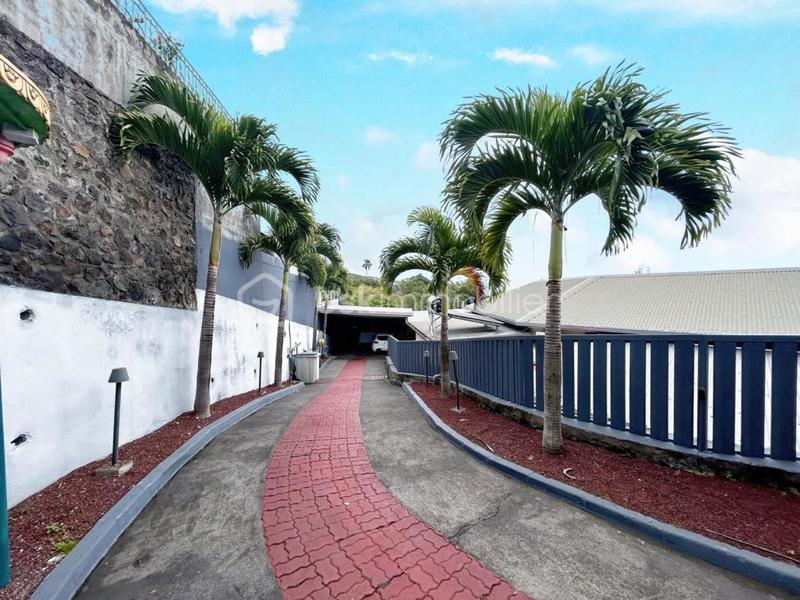 Villa - 180 m² - 6 pièces