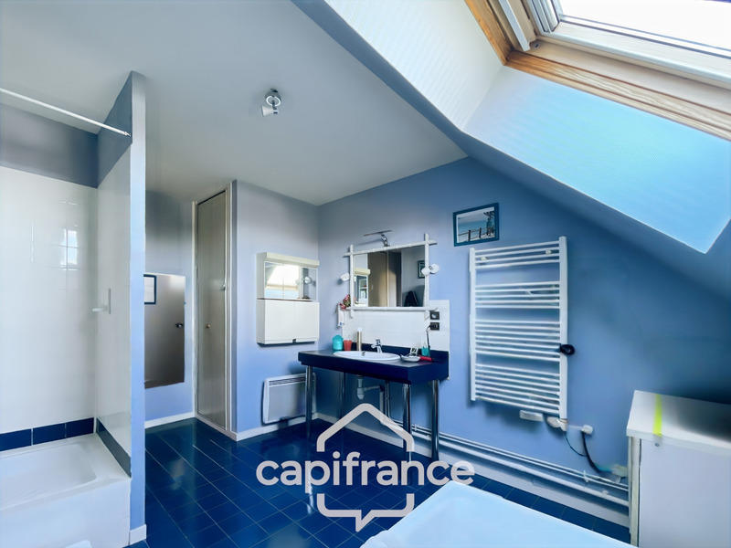 Propriété - 225 m² - 10 pièces