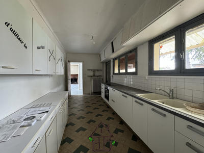 Maison - 174 m² - 6 pièces