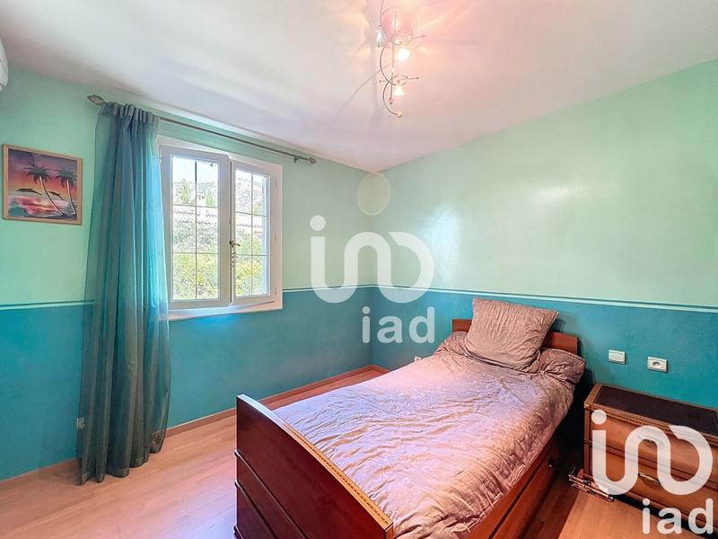 Maison - 182 m² - 7 pièces