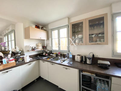 Appartement - 100 m² - 4 pièces