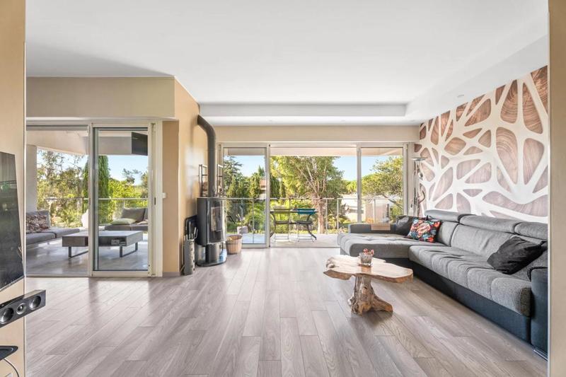 Villa - 185 m² - 7 pièces