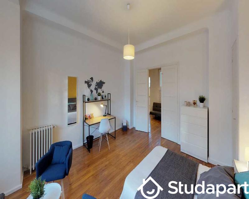 Chambre - 110 m² - 1 pièce