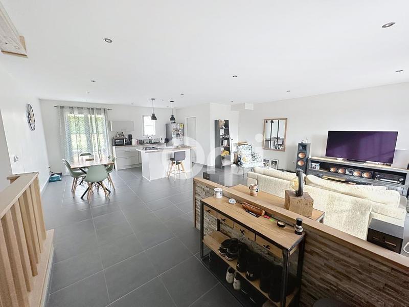 Maison - 90 m² - 4 pièces