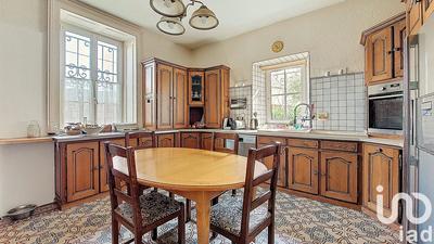 Château - 677 m² - 21 pièces