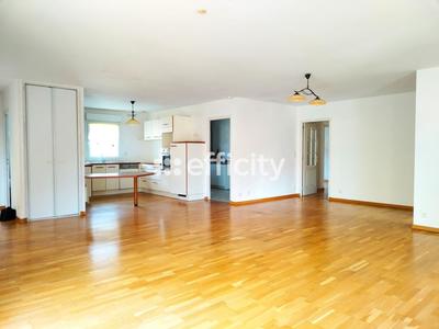 Appartement - 155 m² - 6 pièces