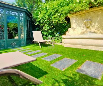 Maison - 423 m² - 8 pièces