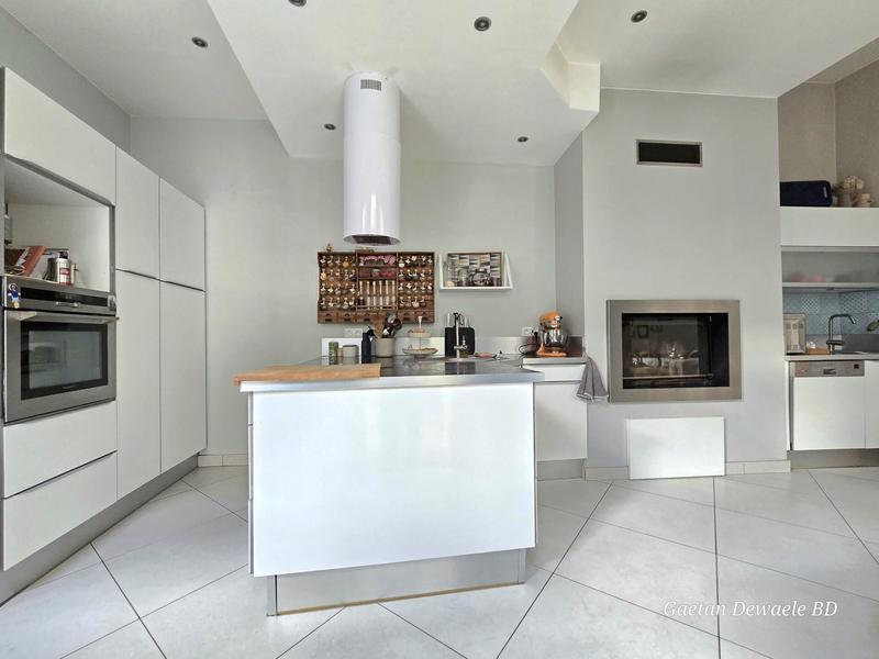 Maison de maîtres - 360 m² - 9 pièces