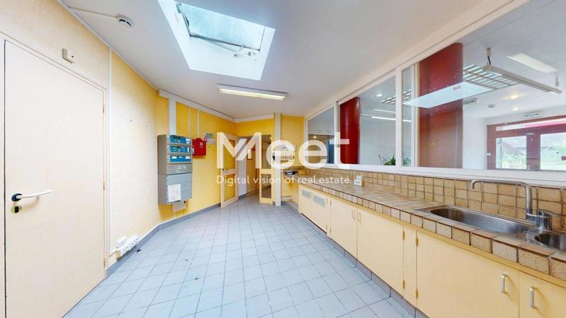 Local commercial - 790 m²