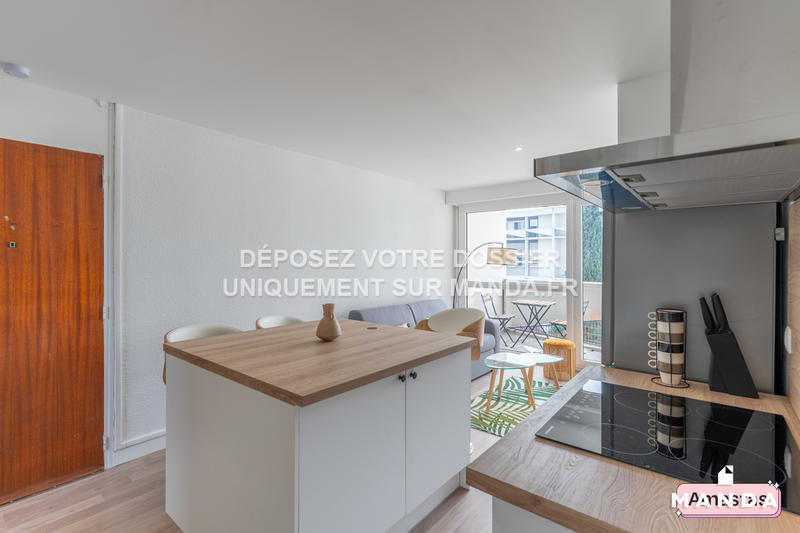 Chambre - 10 m² - 4 pièces