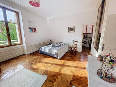 Duplex - 185 m² - 5 pièces