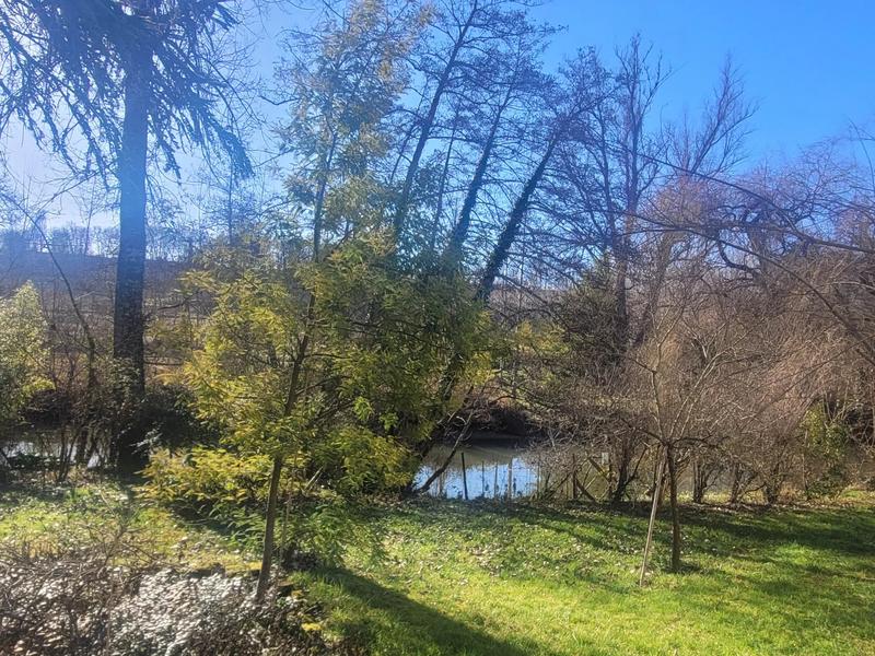 Maison - 220 m² - 8 pièces