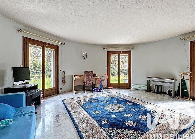 Maison - 251 m² - 9 pièces