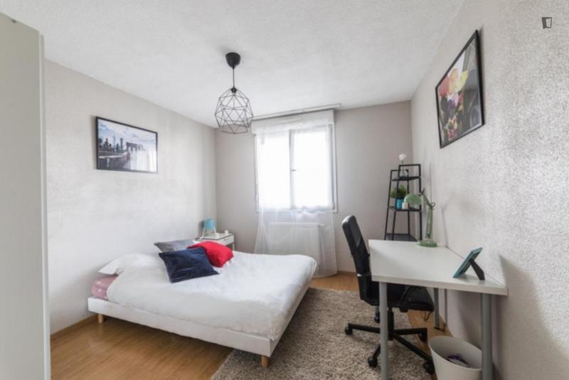 Chambre - 17 m² - 4 pièces