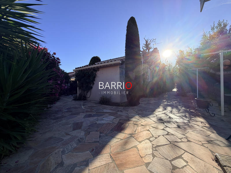 Villa - 100 m² - 3 pièces