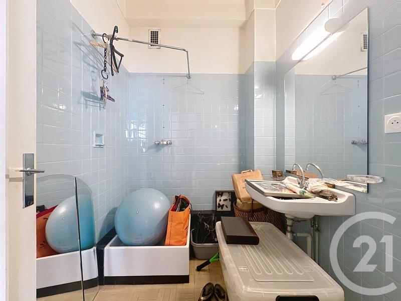 Appartement - 182 m² - 7 pièces