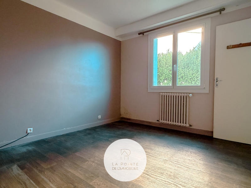 Maison - 390 m² - 8 pièces