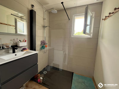 Maison - 87 m² - 5 pièces