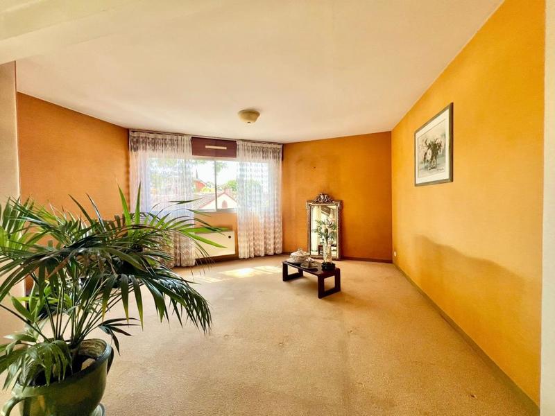 Appartement - 85 m² - 3 pièces