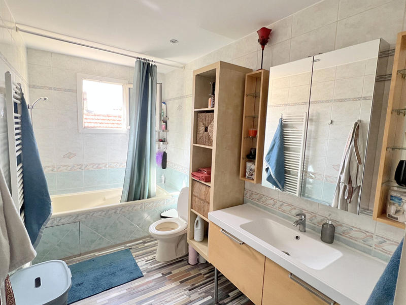 Maison - 164 m² - 5 pièces