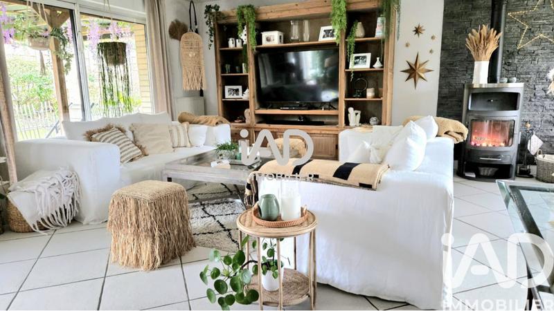 Maison - 166 m² - 6 pièces