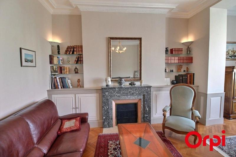 Penthouse - 90 m² - 3 pièces