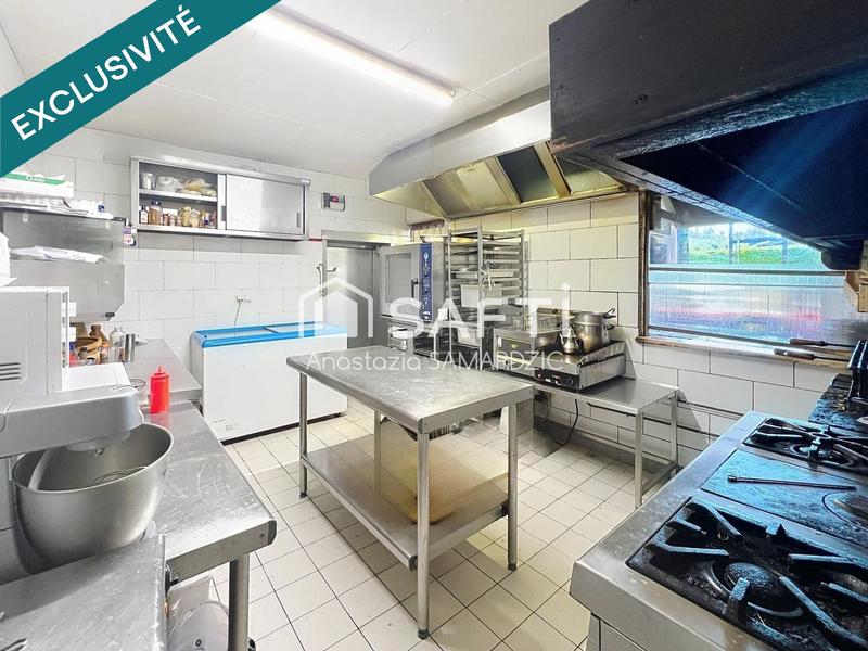 Local commercial - 120 m² - 4 pièces