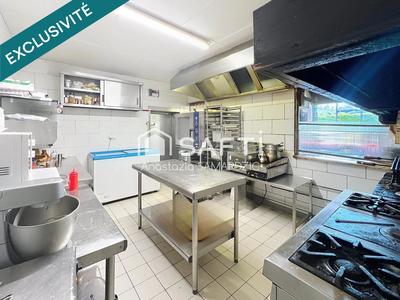 Local commercial - 120 m² - 4 pièces