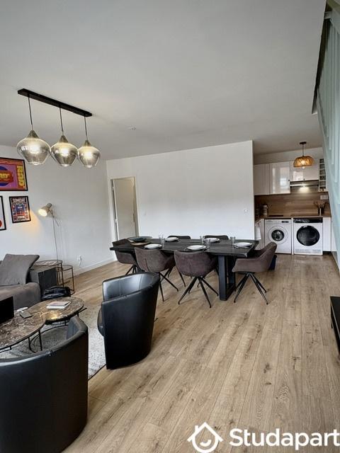 Chambre - 13 m² - 1 pièce