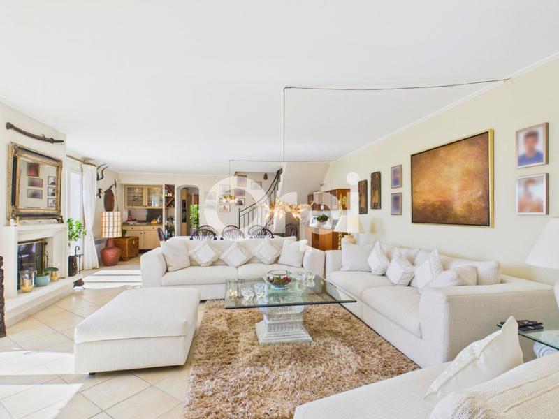 Villa - 200 m² - 5 pièces