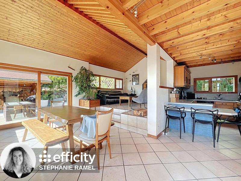 Maison - 143 m² - 6 pièces