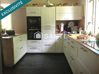 Maison - 209 m² - 10 pièces