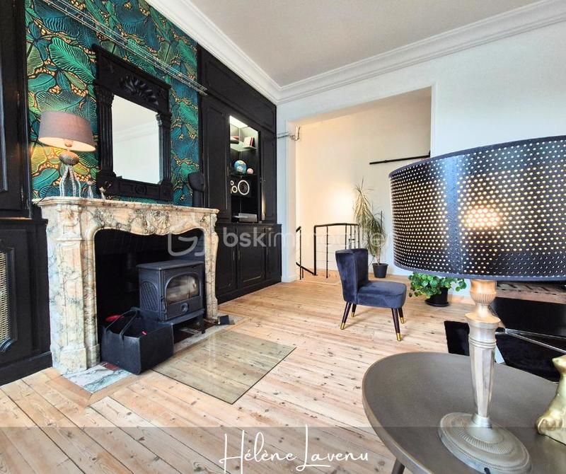 Maison de maîtres - 224 m² - 11 pièces