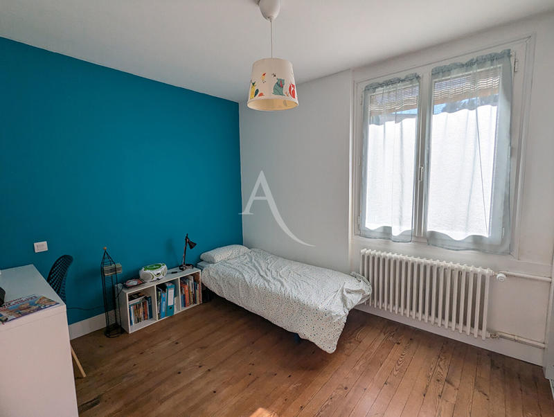 Maison - 80 m² - 5 pièces