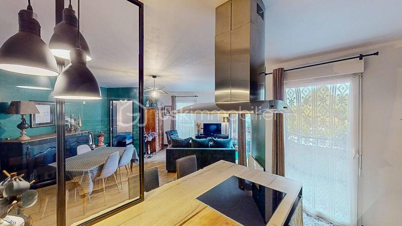 Appartement - 83 m² - 4 pièces