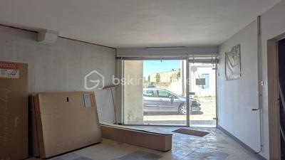 Local commercial - 62 m² - 1 pièce