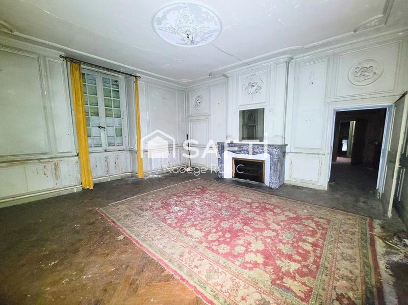 Maison - 234 m² - 12 pièces