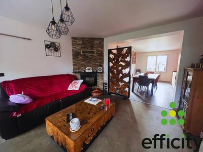 Maison - 96 m² - 4 pièces