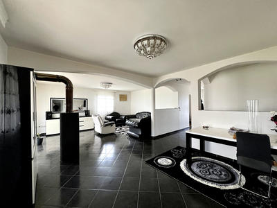 Maison - 170 m² - 6 pièces