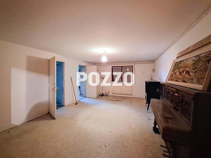 Maison - 180 m² - 8 pièces