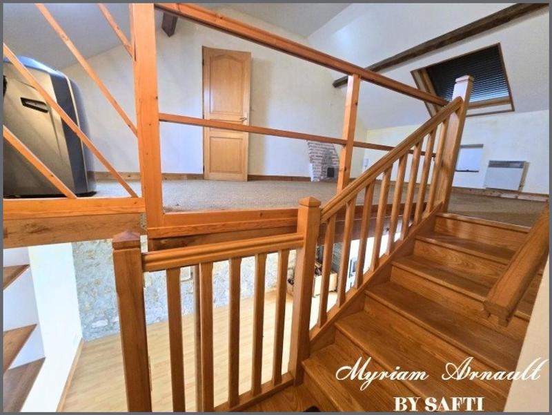 Maison - 189 m² - 9 pièces