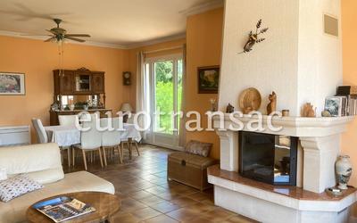 Maison - 137 m² - 4 pièces